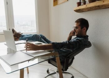 Trabajar de Forma Inteligente: Date Prisa si Aún no lo Estás Haciendo o Quedas en el Camino